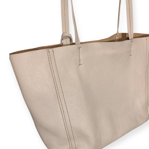 Kate SpadeTote Bag with Tassel”Orchard Street”Hallie Crisp Linen (item#20011) - Picture 5 of 10